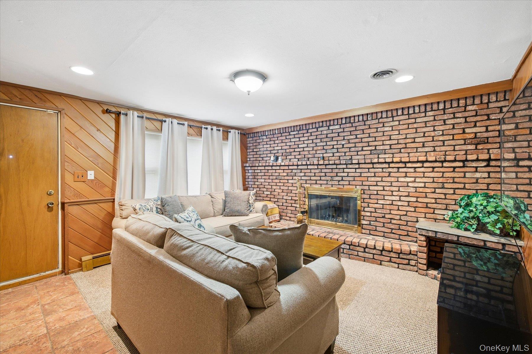 1634 Cynron Lane – For Sale photo 19