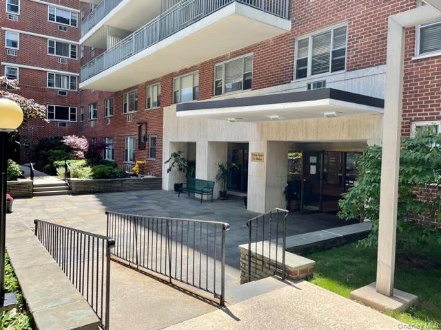 52-30 39 Drive, Unit LN