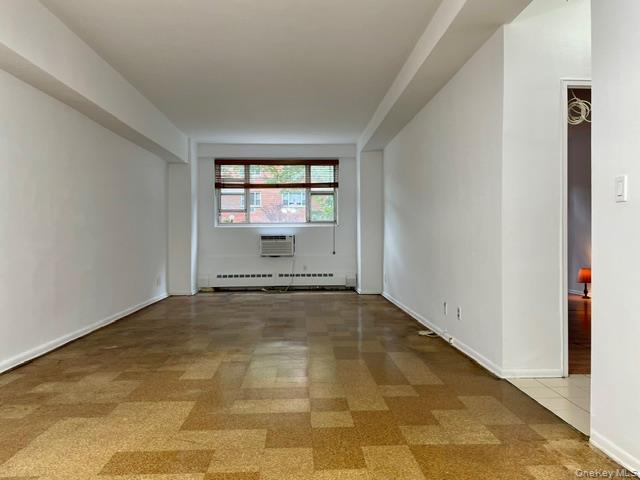 52-30 39 Drive, Unit LN photo 2