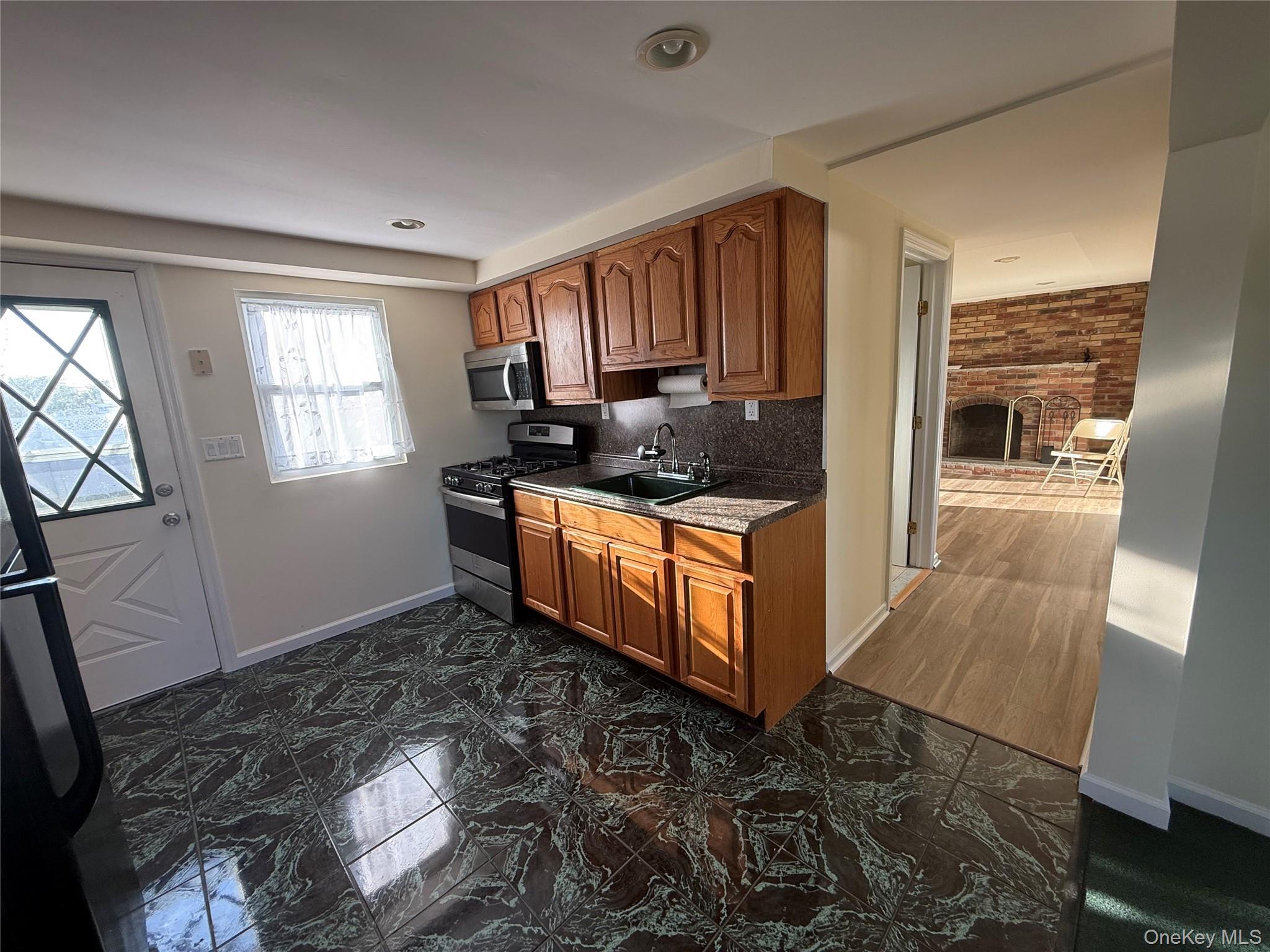 84 surd Road – For Rent photo 8