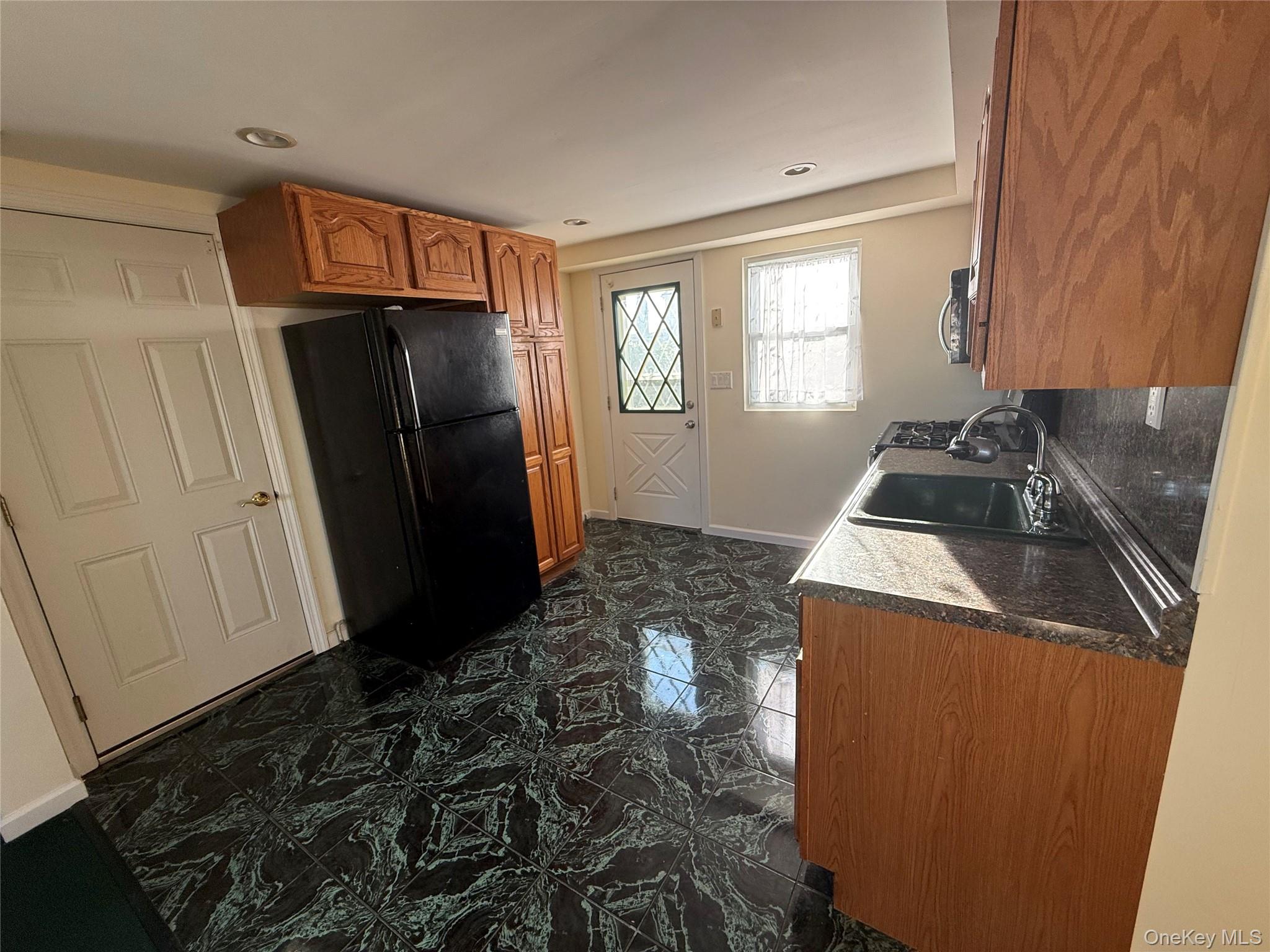 84 surd Road – For Rent photo 9