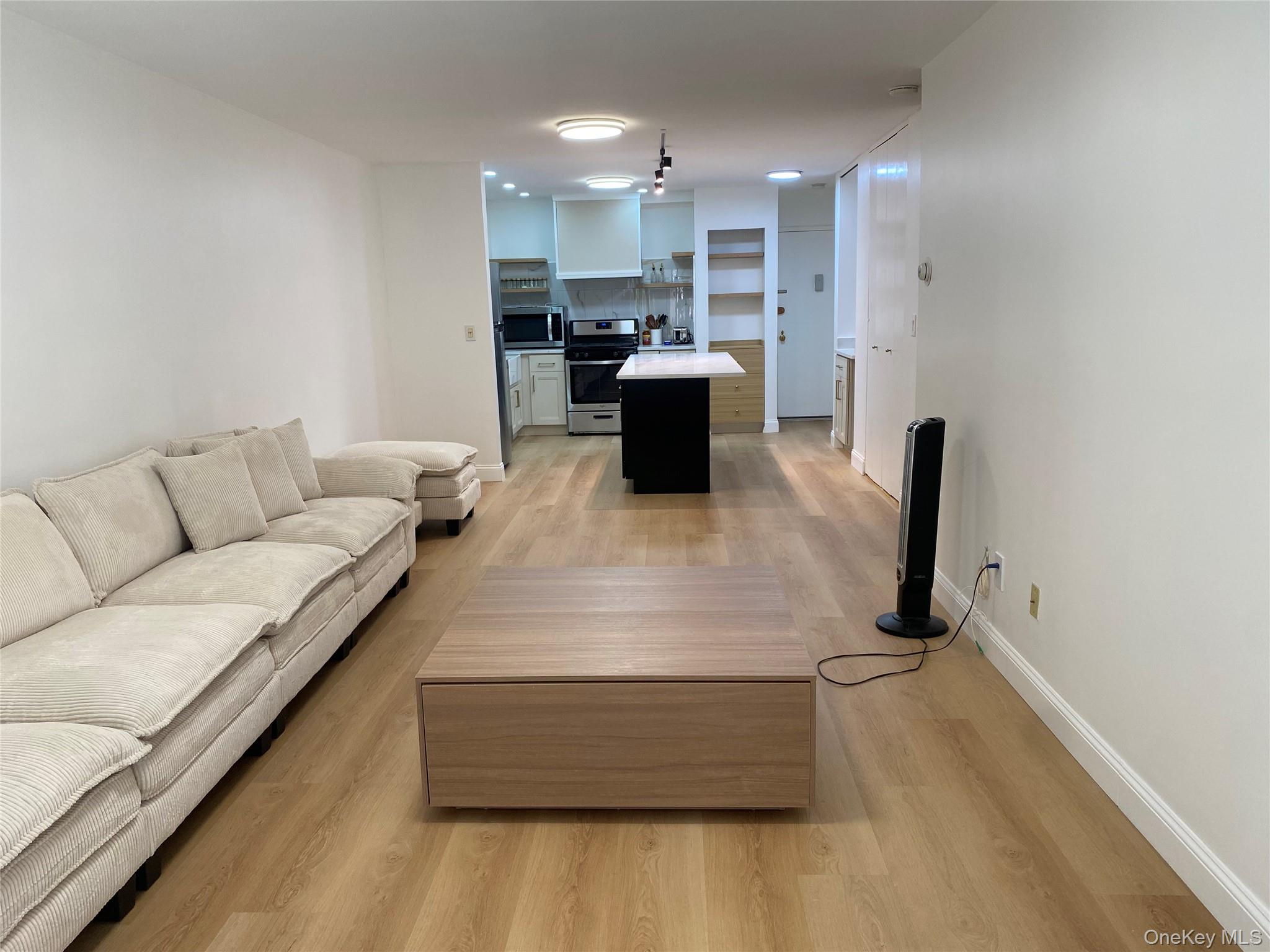 1230 Estates Lane, Unit 1136 photo 3