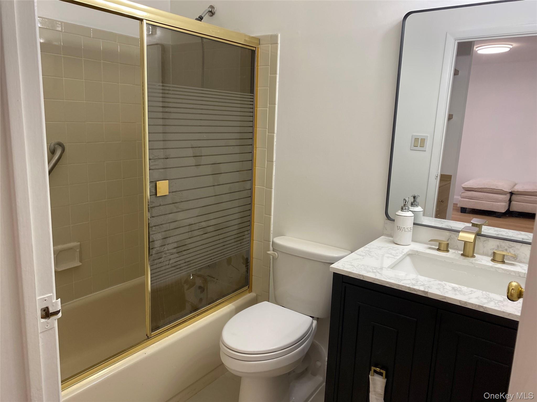 1230 Estates Lane, Unit 1136 photo 6