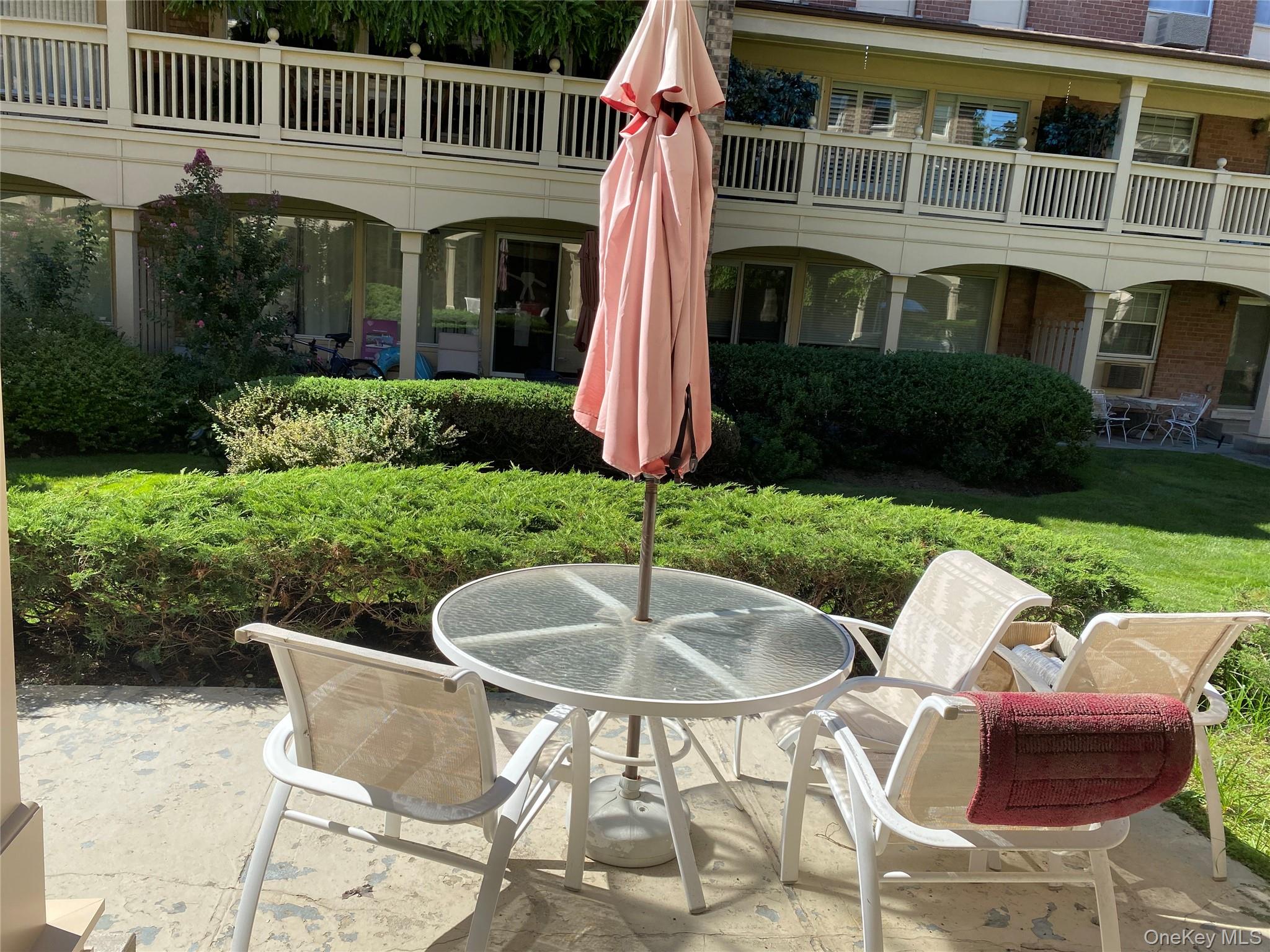 1230 Estates Lane, Unit 1136 photo 8