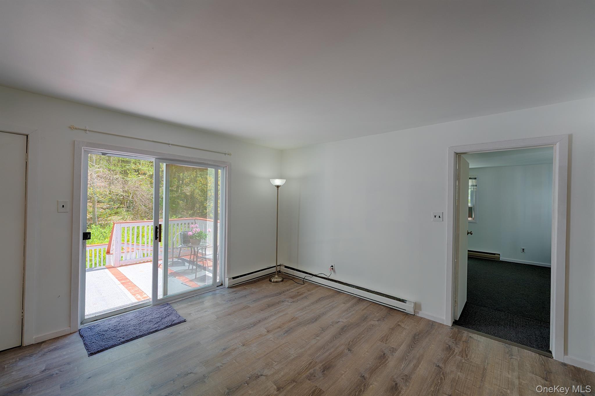 21 Van Dam Road – For Rent photo 14
