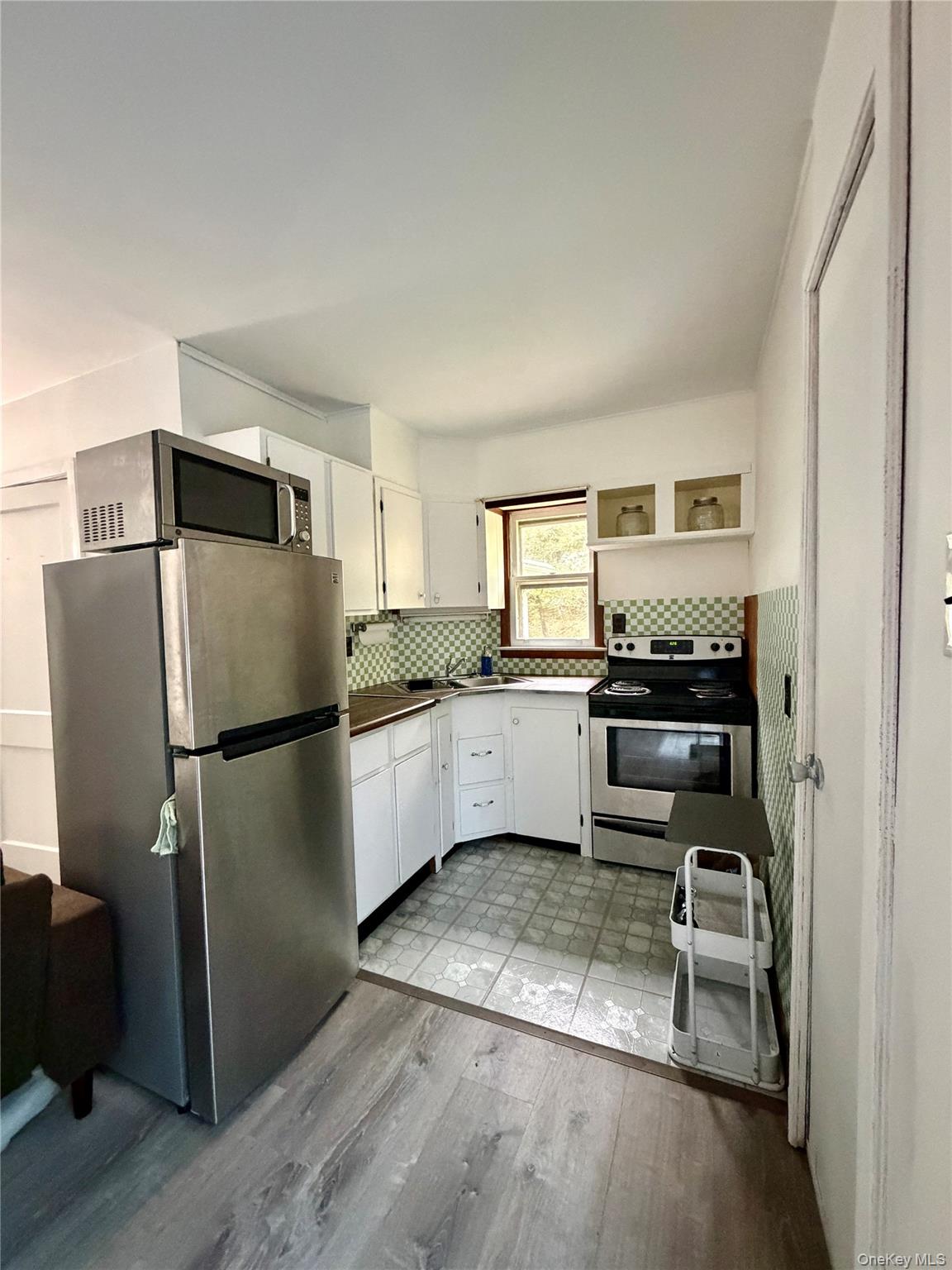 21 Van Dam Road – For Rent photo 34