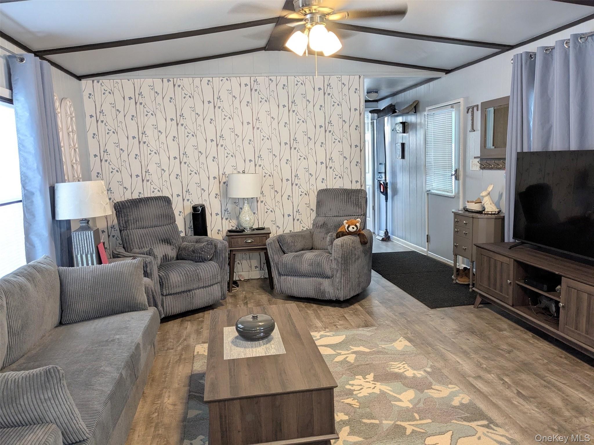1450 ROUTE 376, Unit 4 photo 7