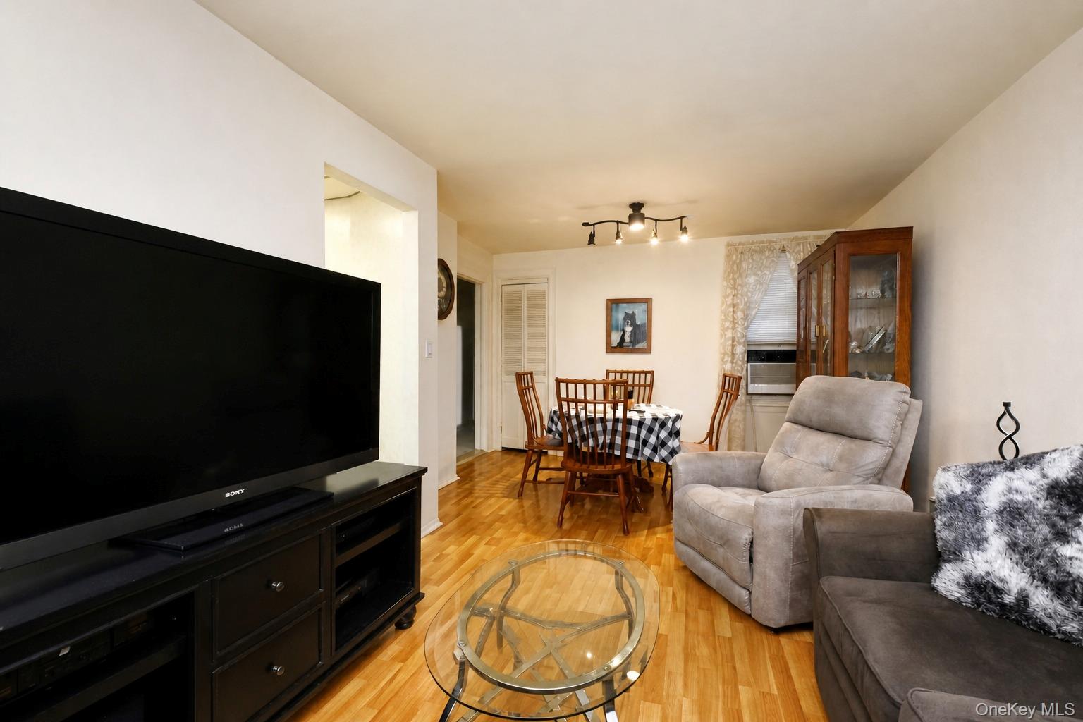 57 Bay 13th Street – For Sale photo 8