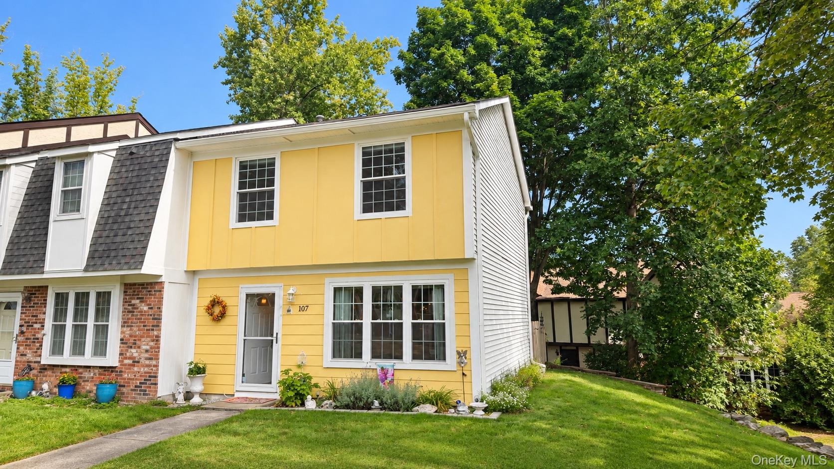 107 Vista Drive – For Sale