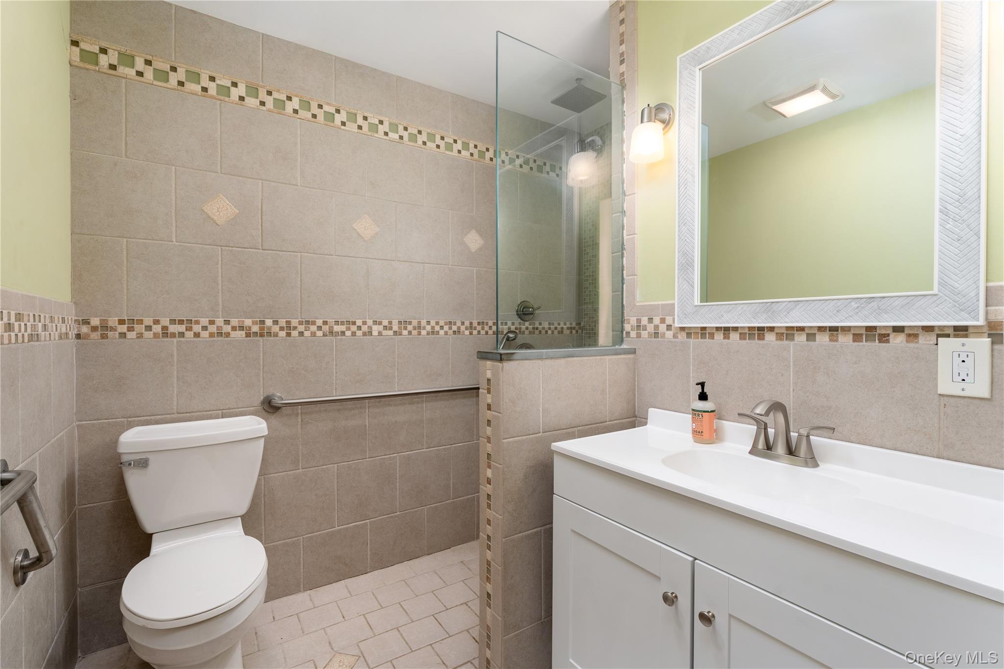 4 Acacia Road – For Sale photo 32