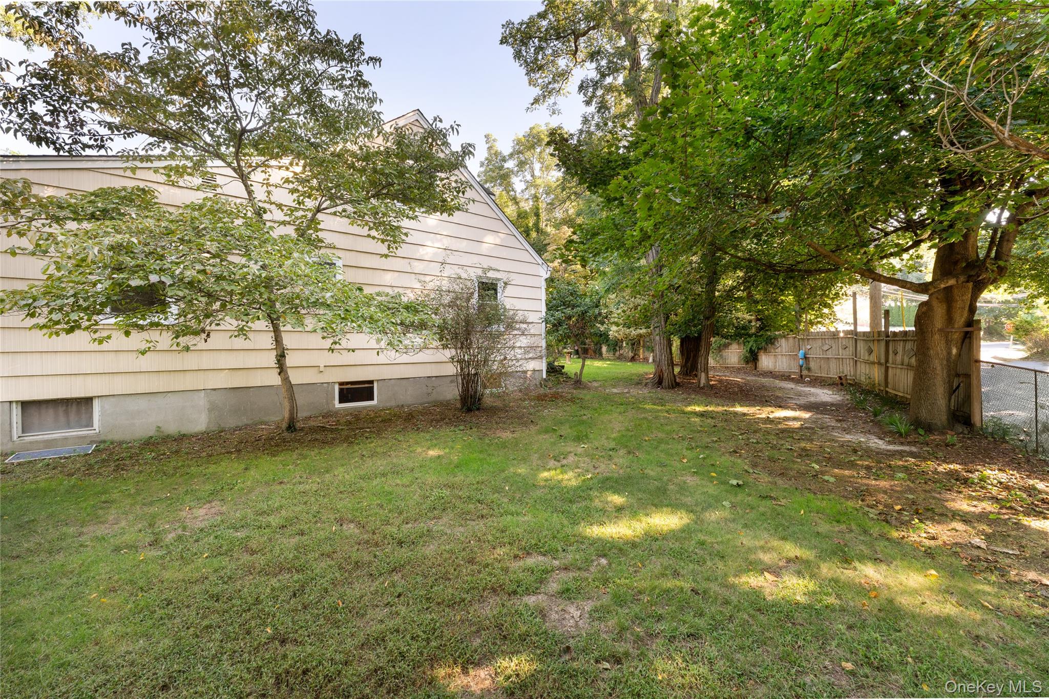 4 Acacia Road – For Sale photo 45