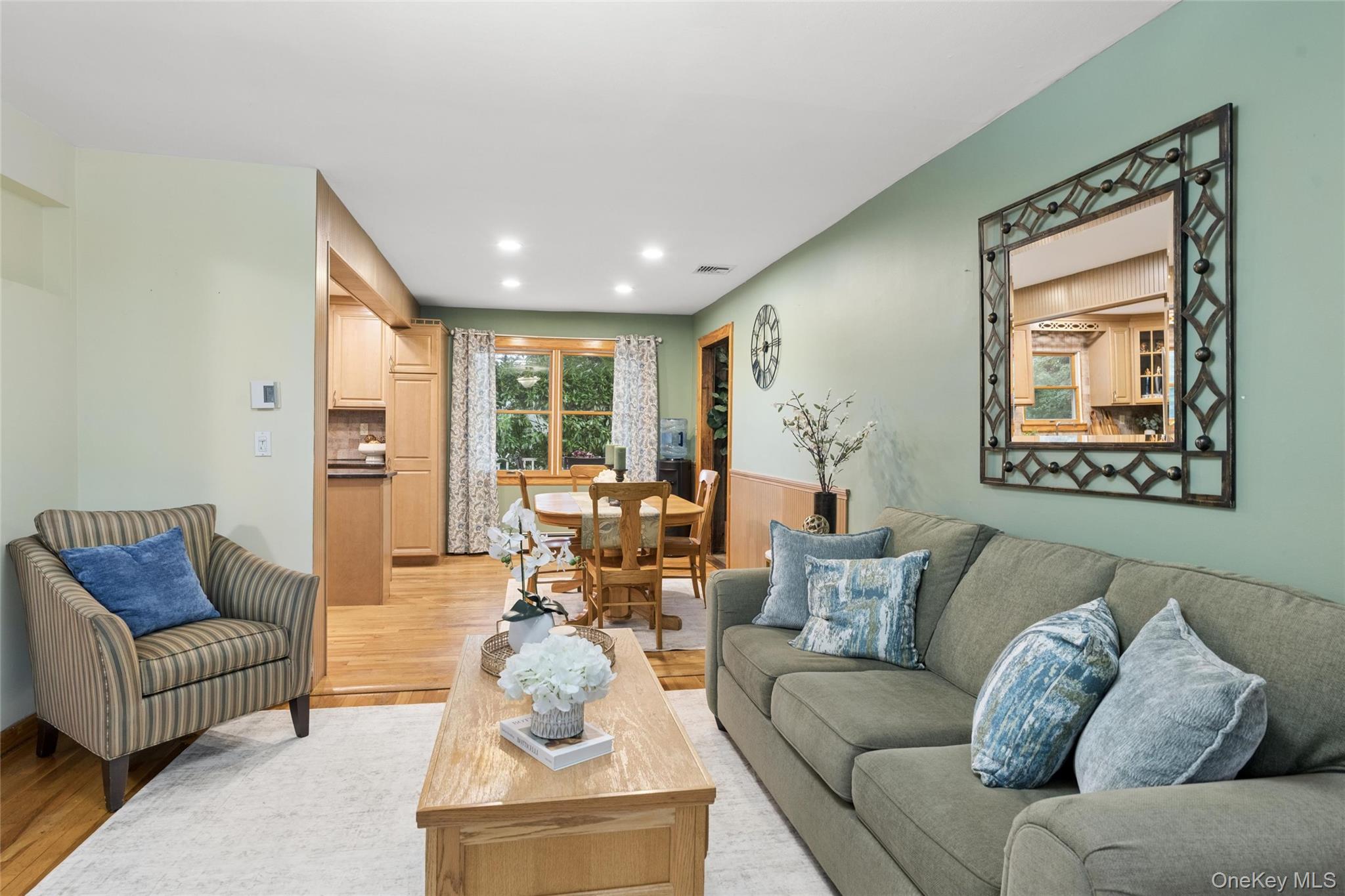 21 Edgewood – For Sale photo 3