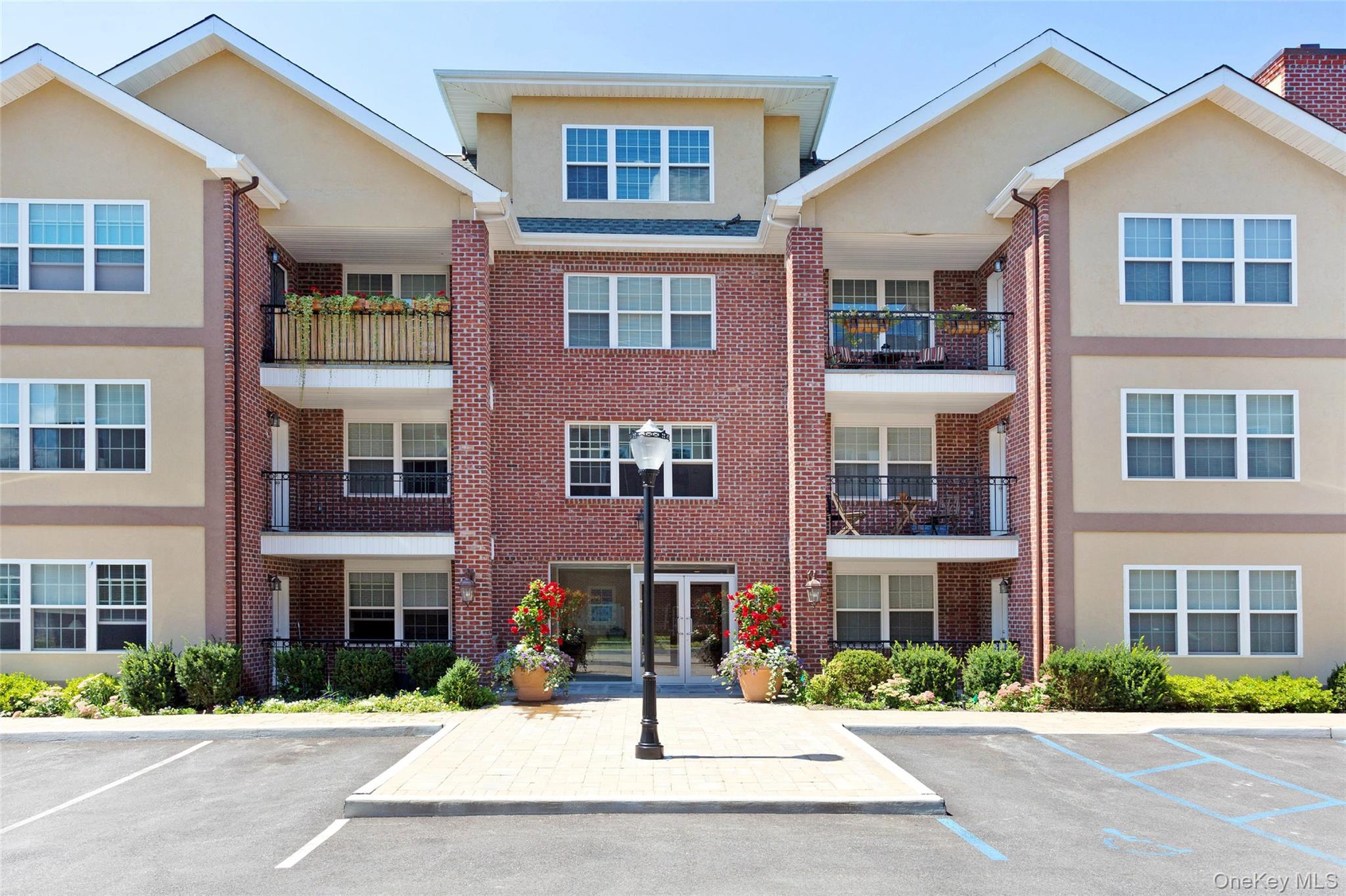 200 Carney Street, Unit 202