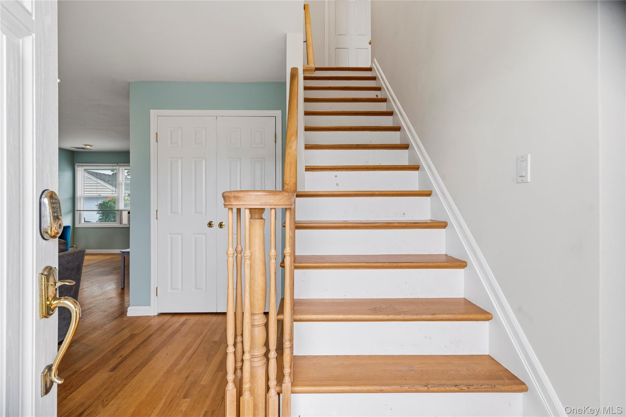 22 Park E – For Sale photo 2