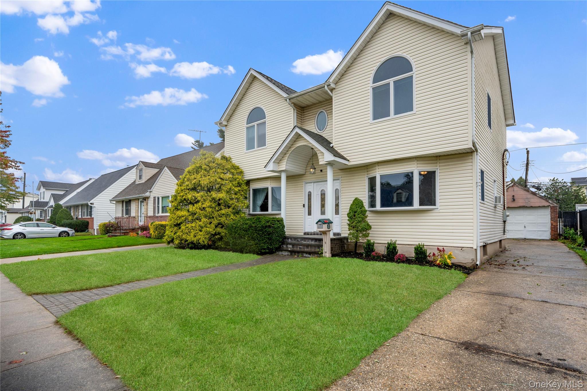 22 Park E – For Sale photo 32