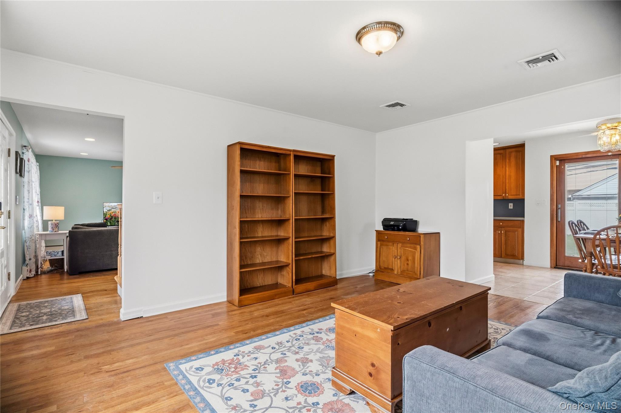22 Park E – For Sale photo 11