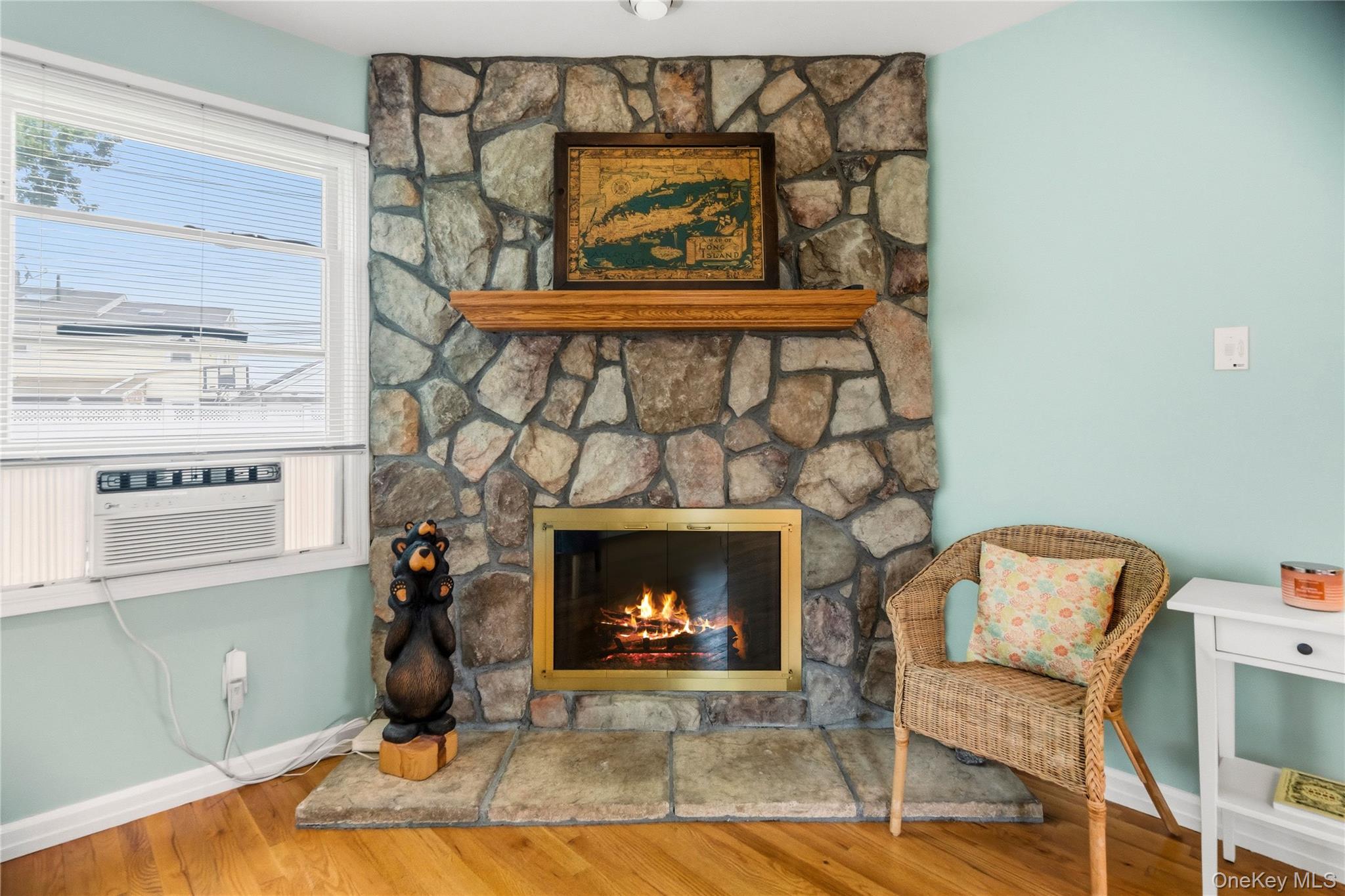 22 Park E – For Sale photo 8