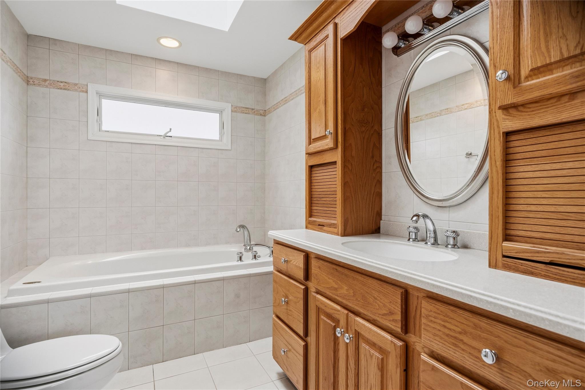 22 Park E – For Sale photo 30