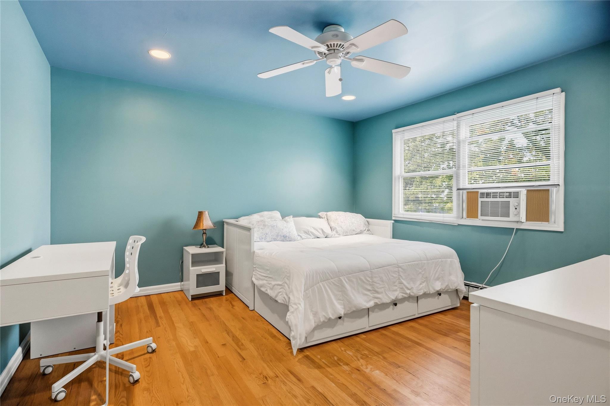 22 Park E – For Sale photo 26
