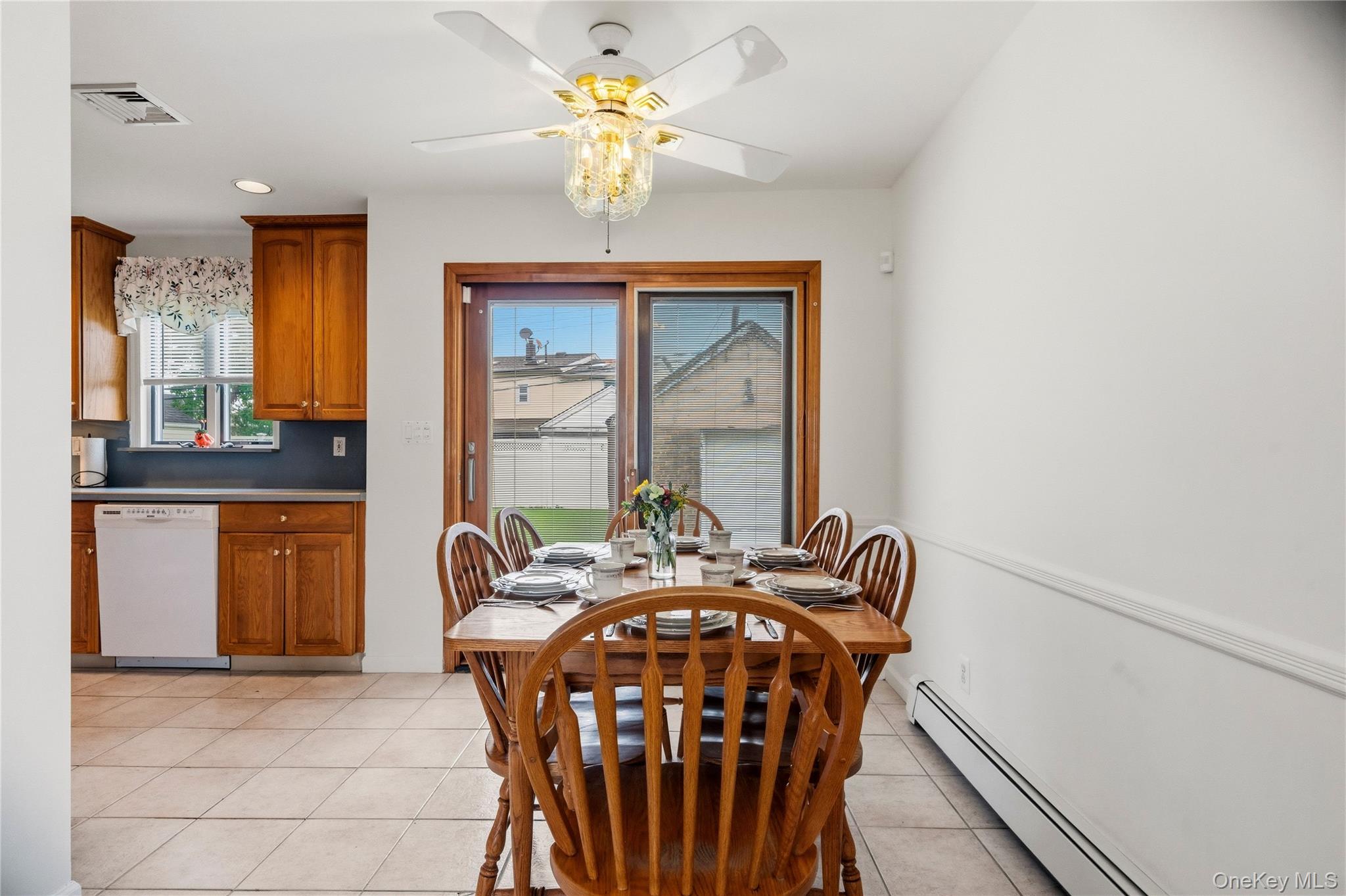 22 Park E – For Sale photo 15