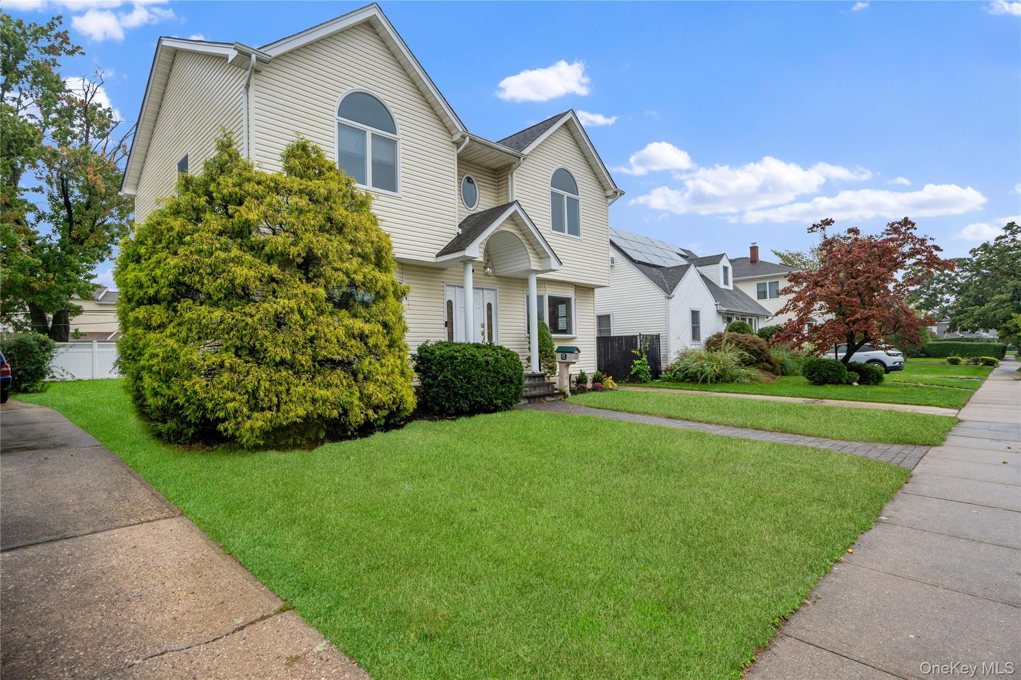 22 Park E – For Sale photo 31