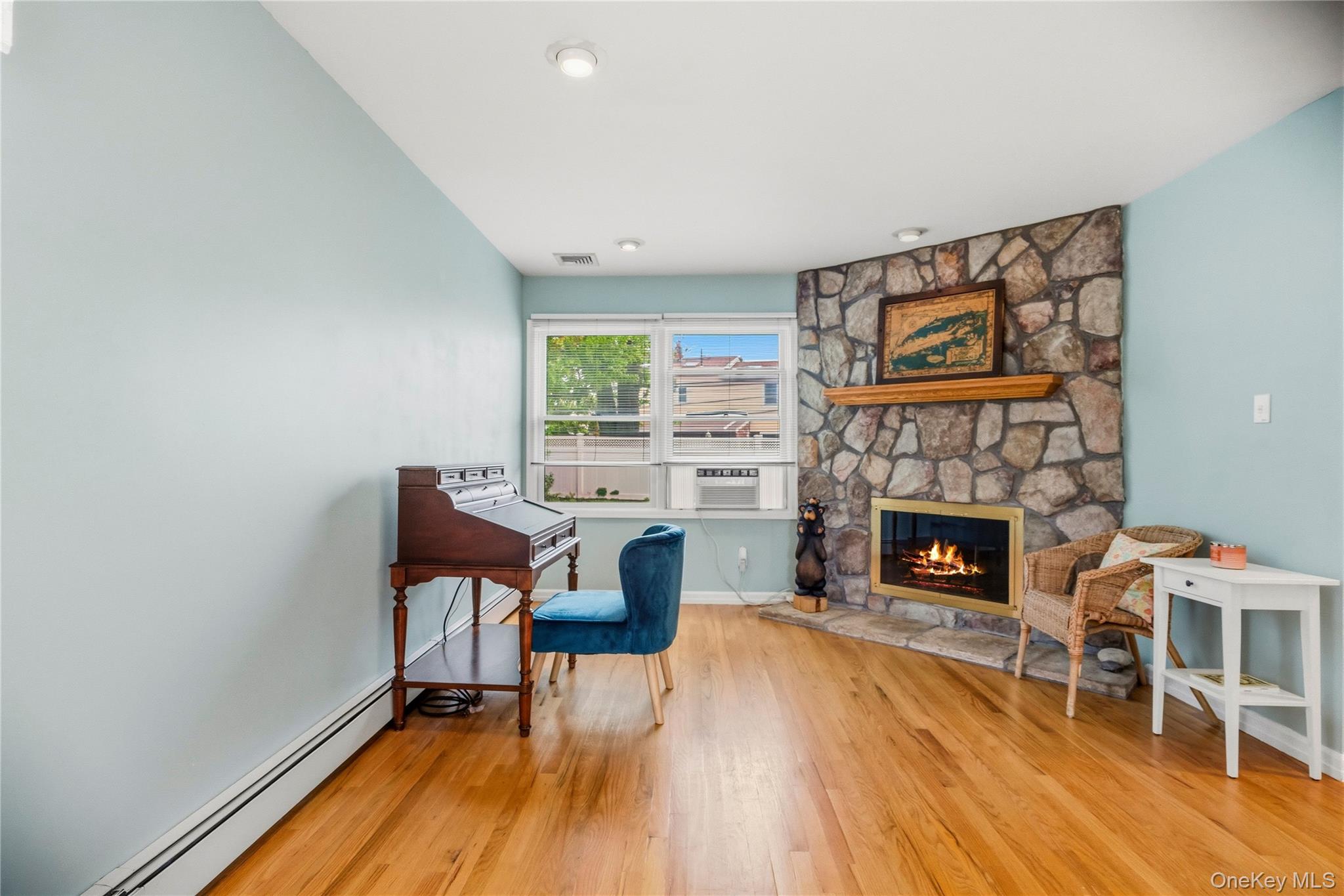 22 Park E – For Sale photo 7