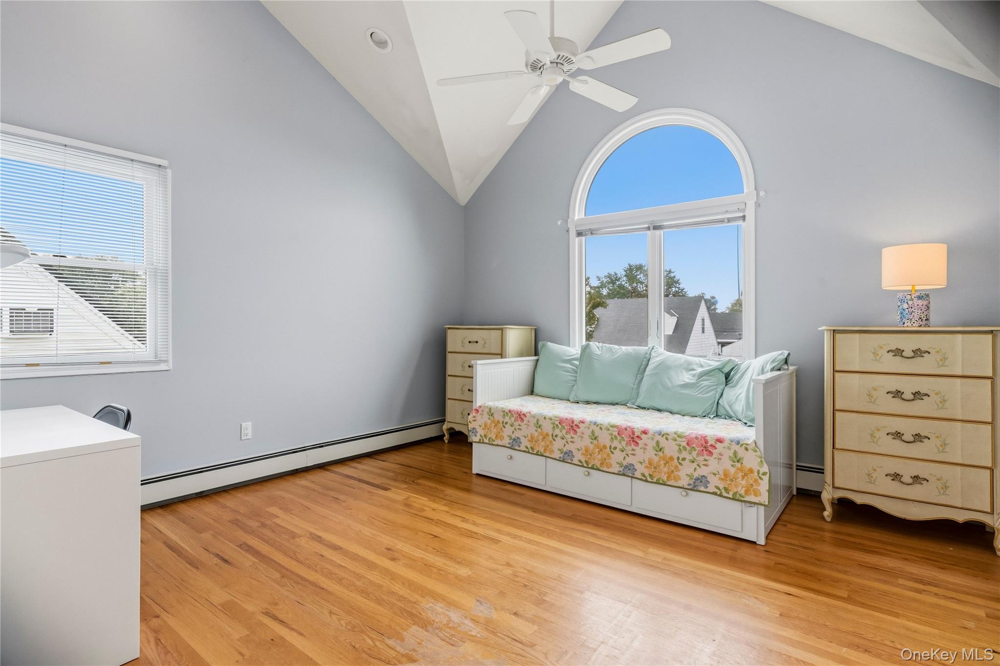 22 Park E – For Sale photo 29