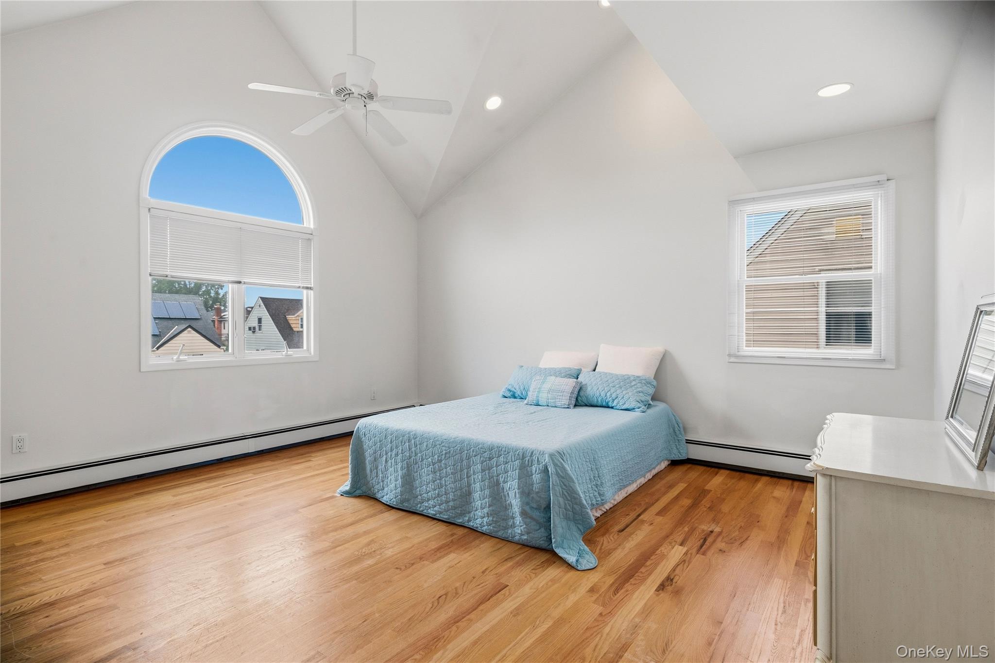 22 Park E – For Sale photo 23