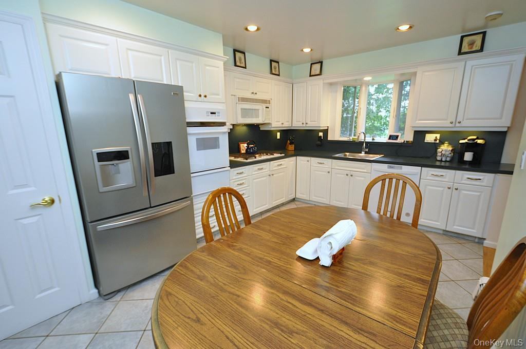 12 Charlotte Place – For Sale photo 5