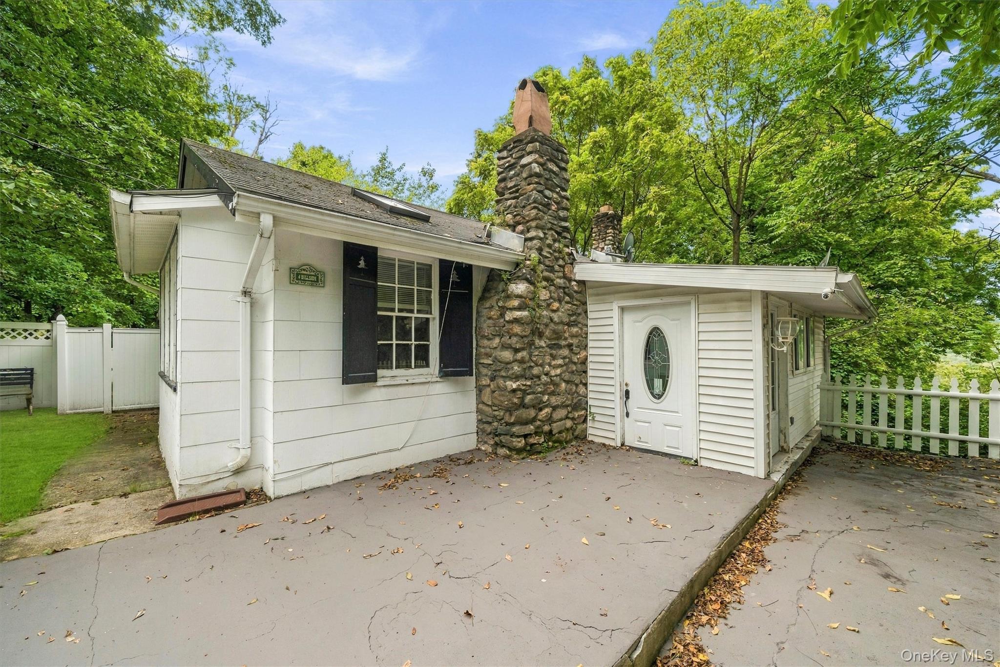 4 Hillside Trail – For Sale photo 8