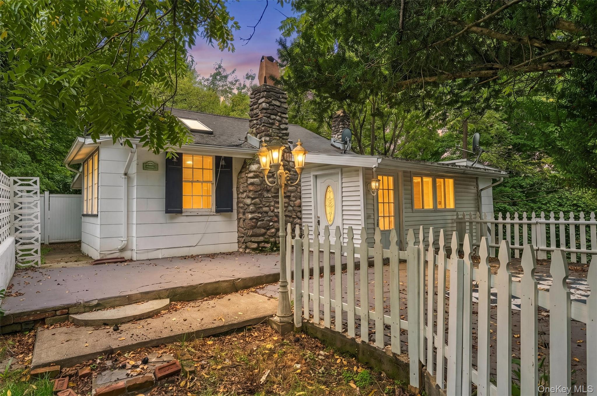 4 Hillside Trail – For Sale