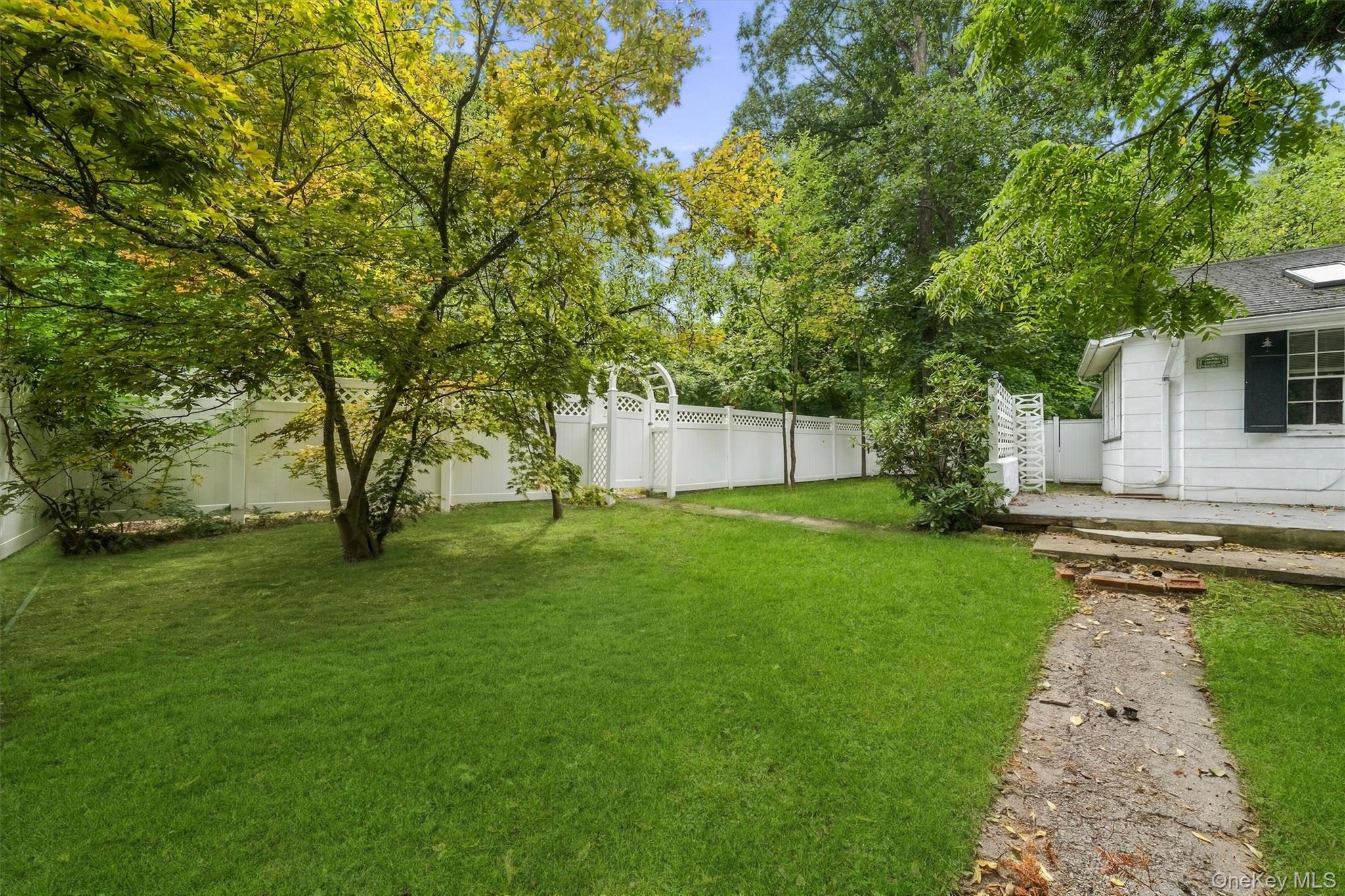 4 Hillside Trail – For Sale photo 42