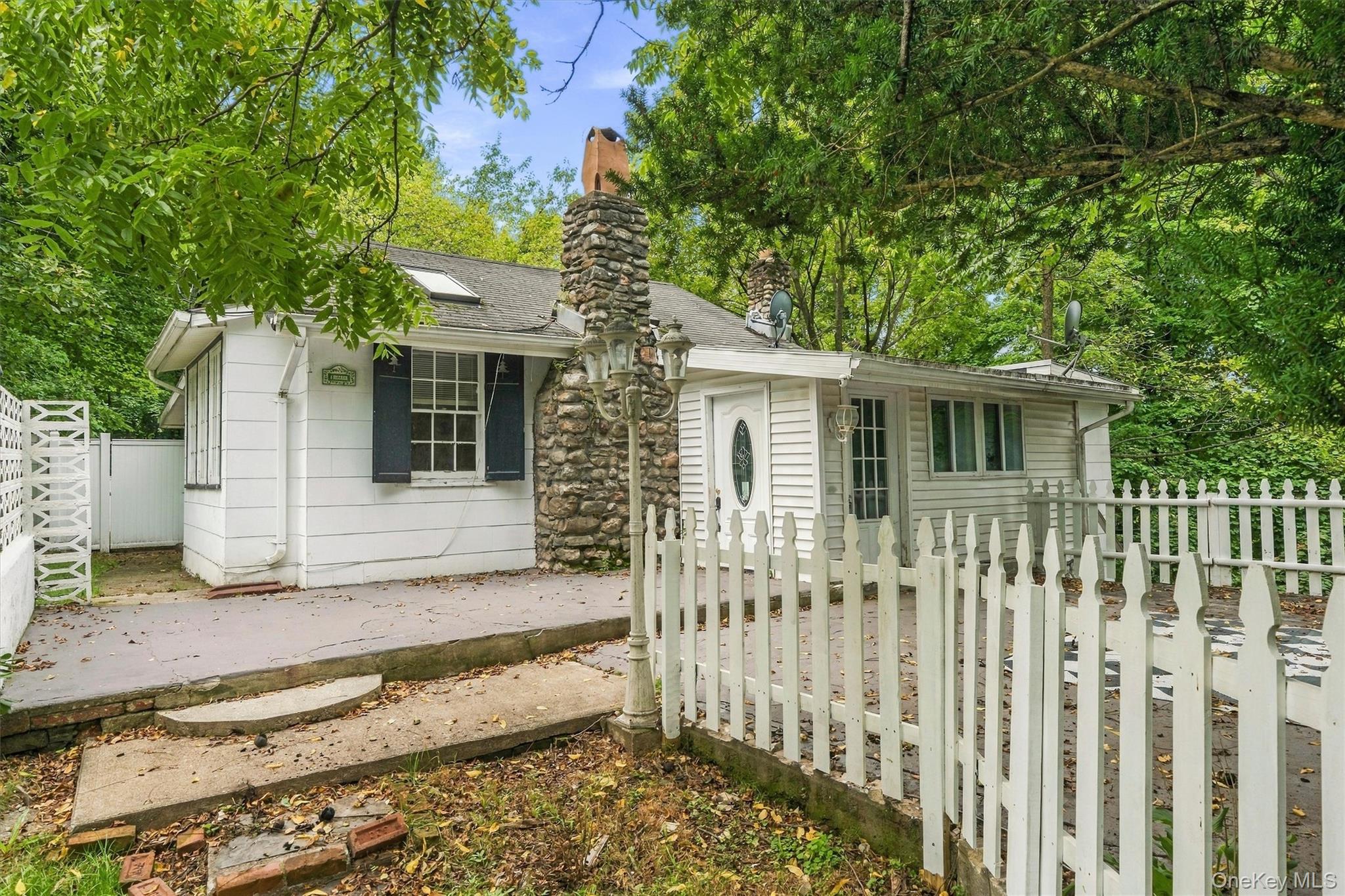 4 Hillside Trail – For Sale photo 3