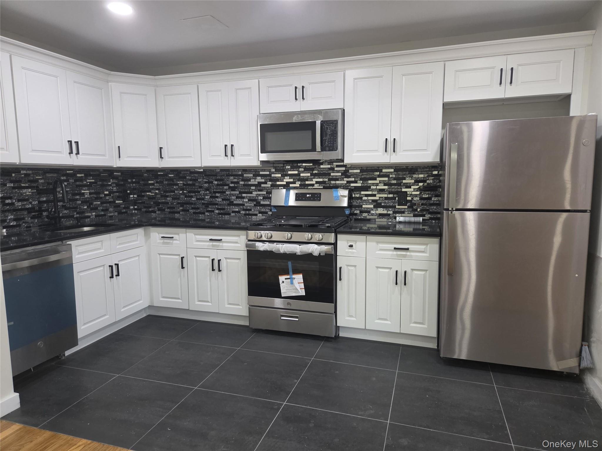 11230 159th Street – For Rent photo 12