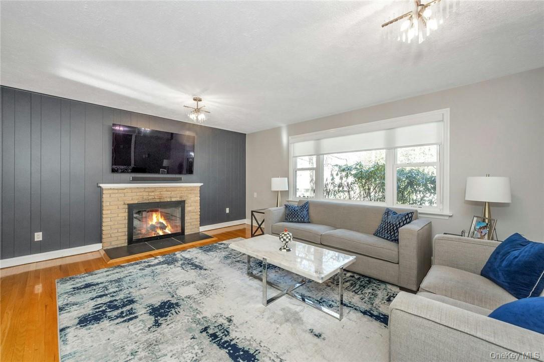 6 Crest Drive – For Rent photo 2