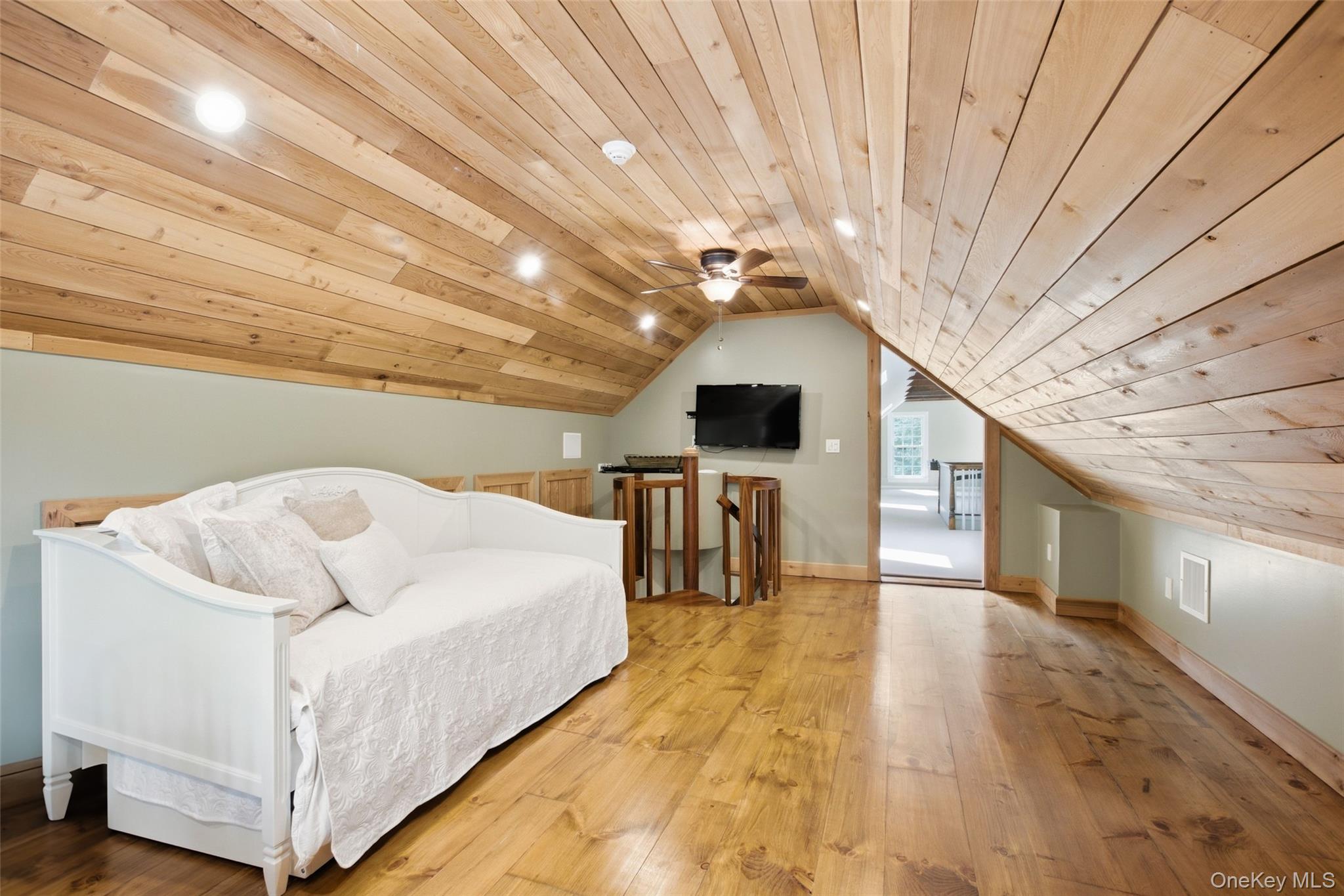 1 Evans Lane – For Sale photo 30