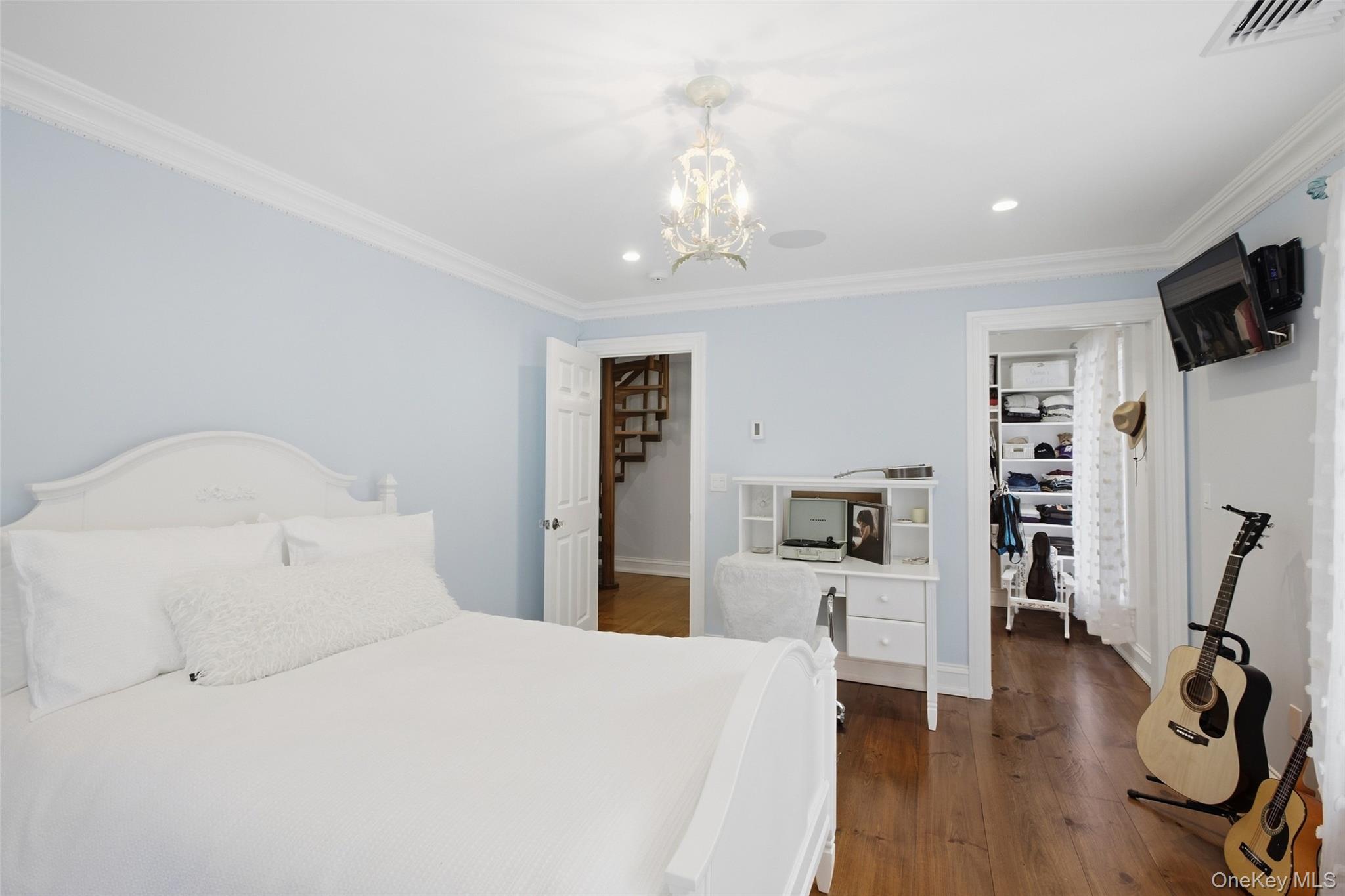 1 Evans Lane – For Sale photo 21