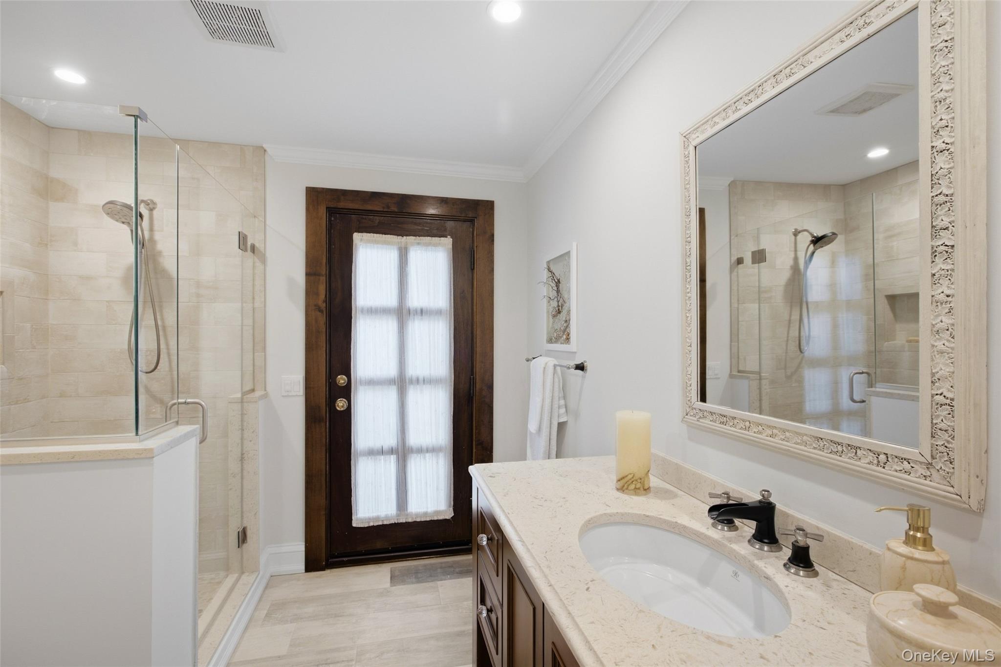 1 Evans Lane – For Sale photo 15