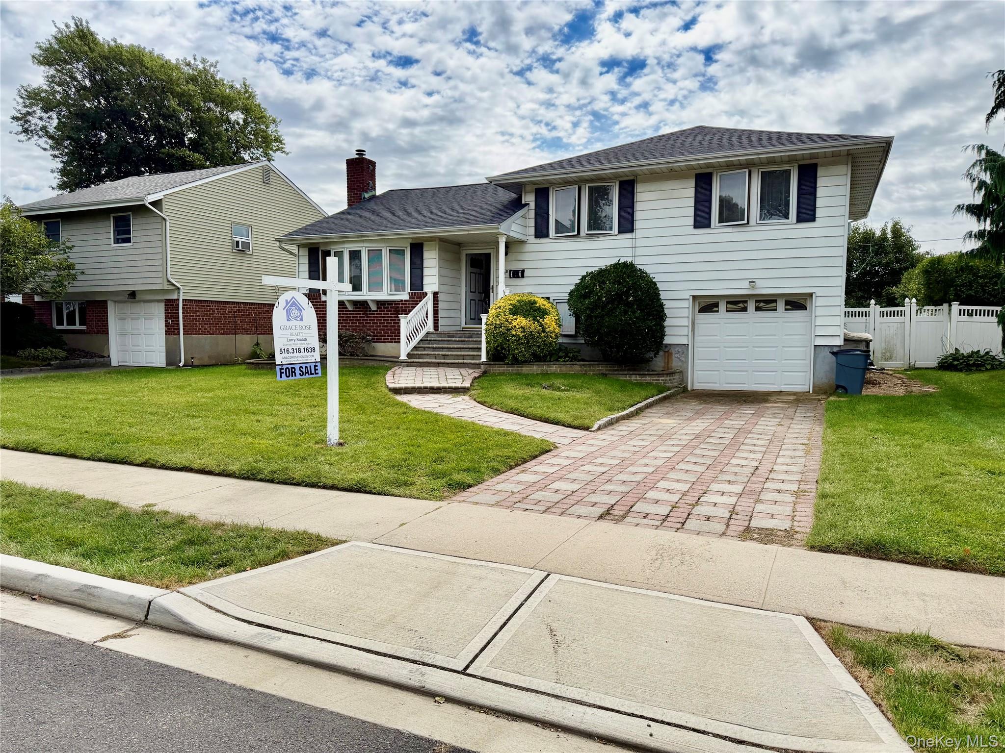 3938 Bernice Road – For Sale