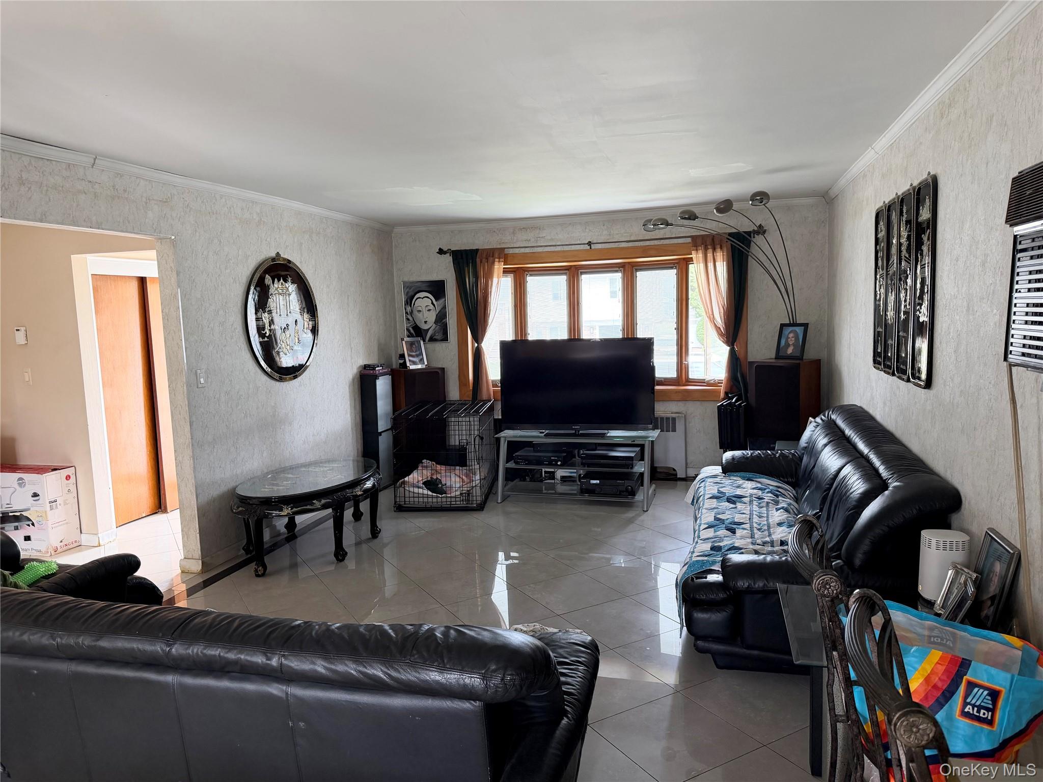 3938 Bernice Road – For Sale photo 8