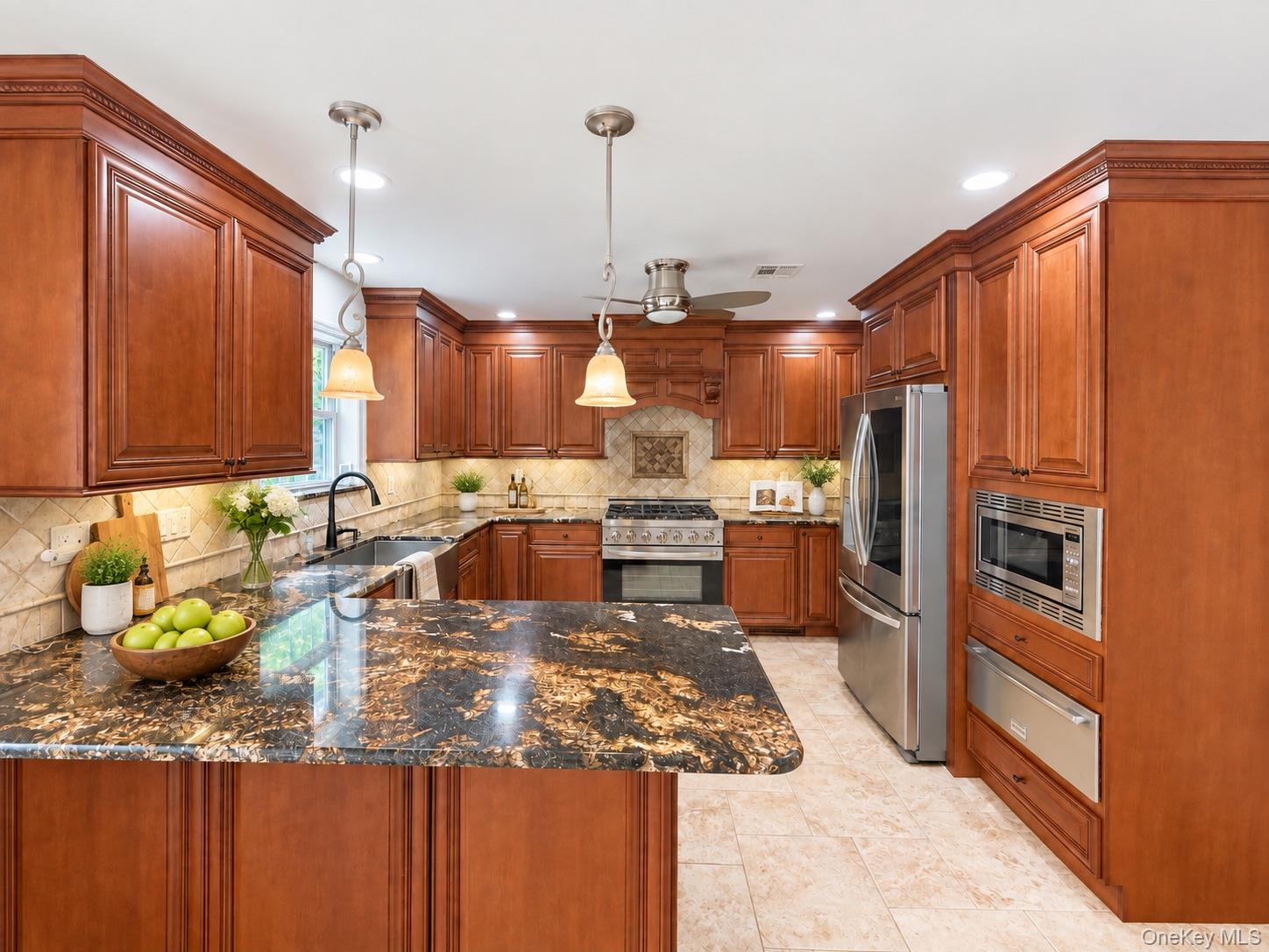 65 Mayfair Road – For Rent photo 8