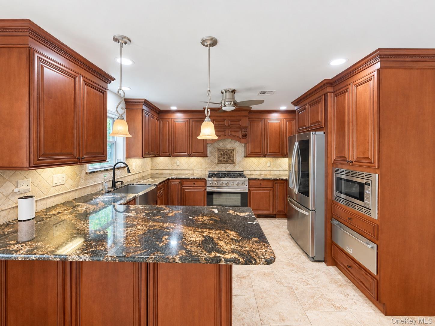65 Mayfair Road – For Rent photo 7