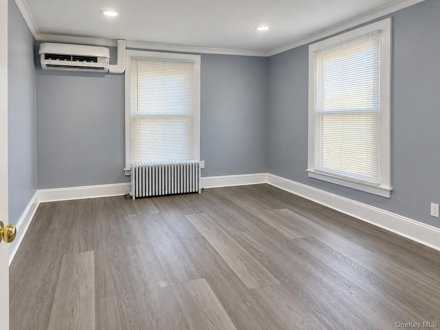 21 Carleton Avenue – For Sale photo 6