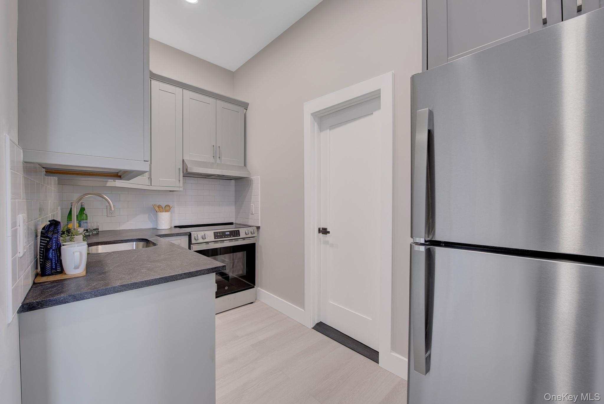 36 Lakeville Road – For Rent photo 8