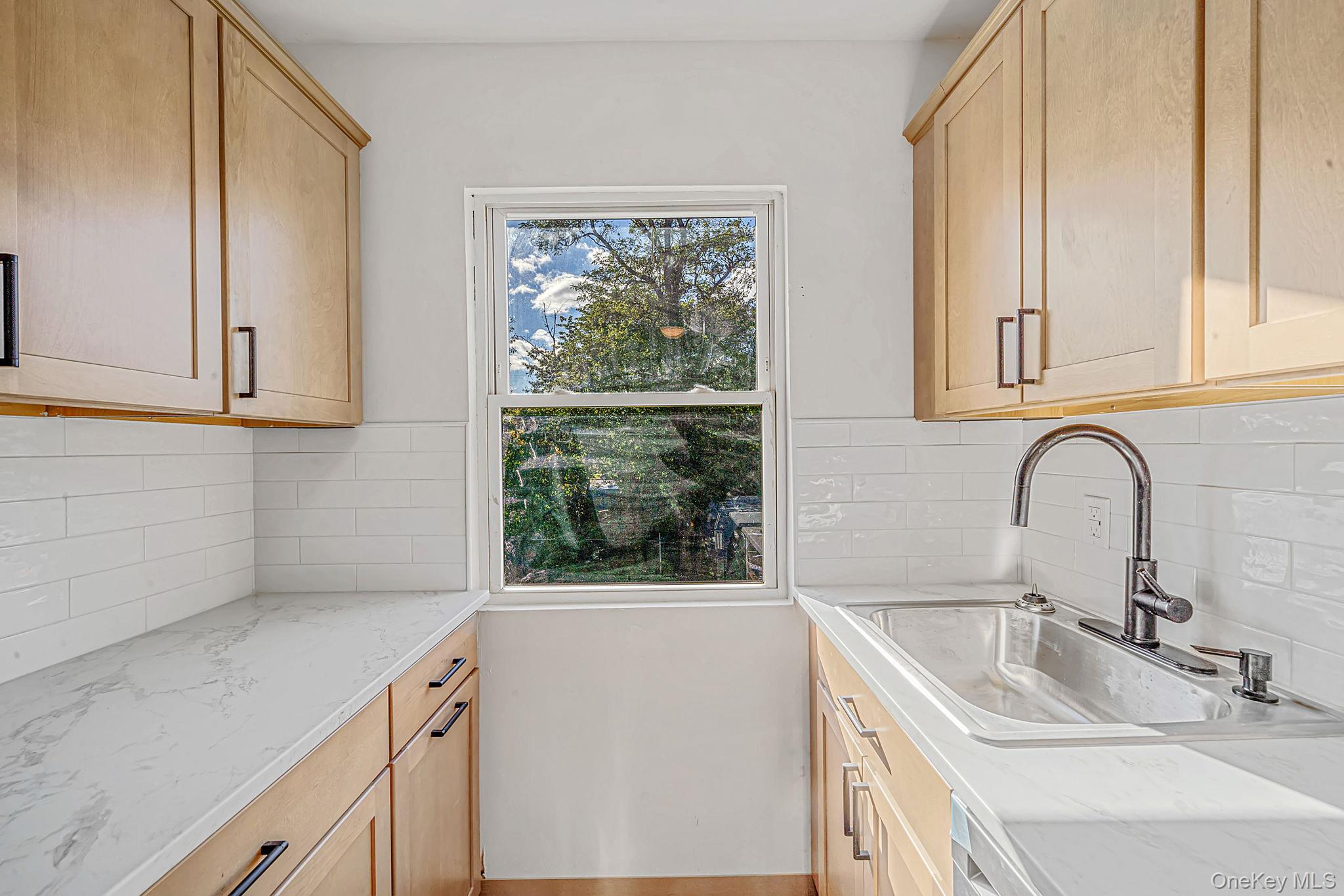 1 Hemlock Drive, Unit F164 photo 7