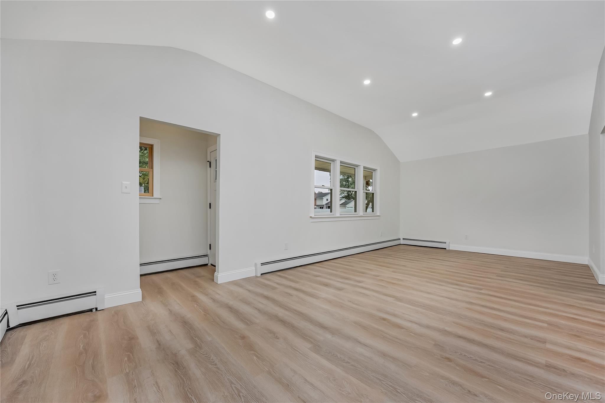 5 Lillian Street – For Sale photo 13