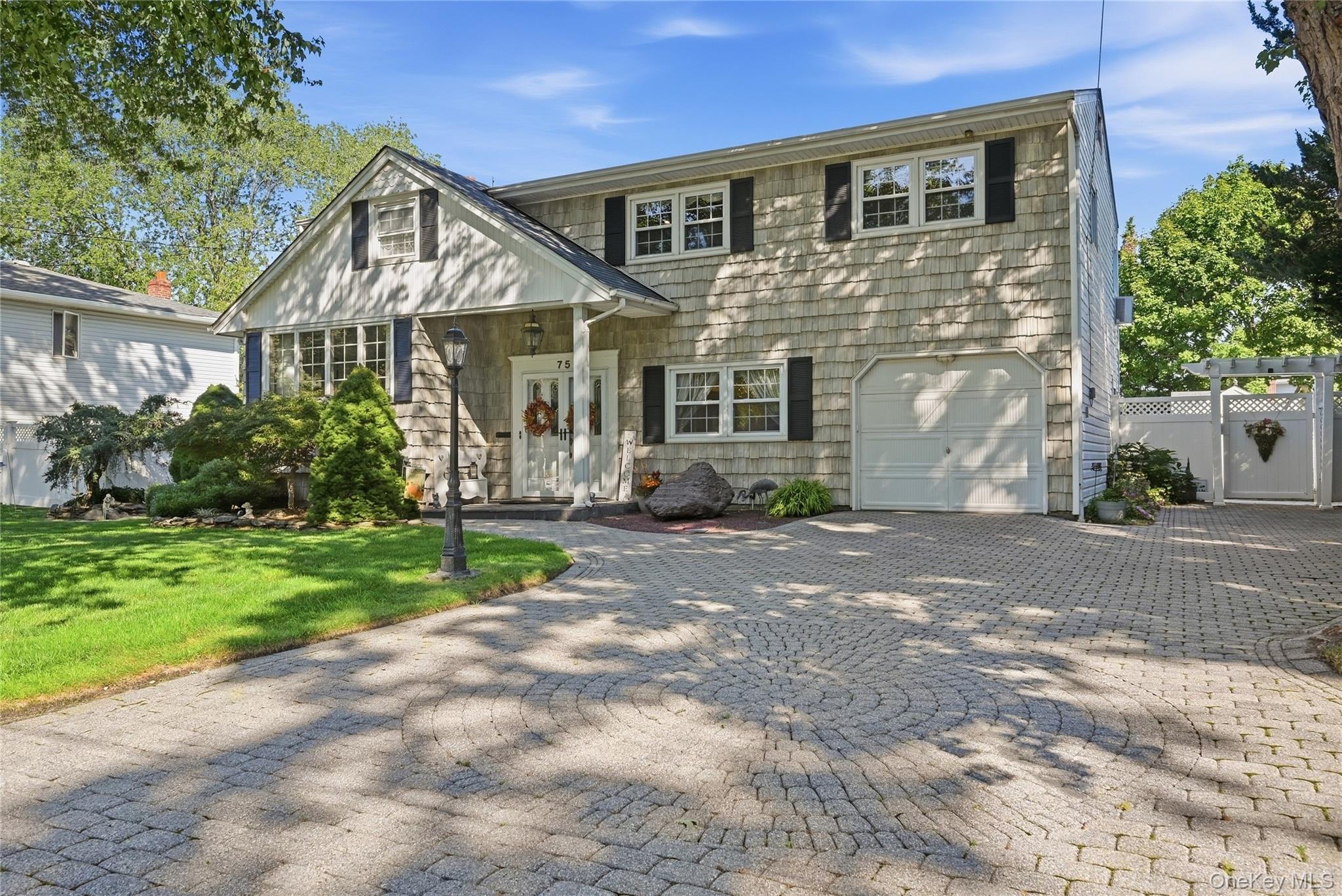 75 Bayview Drive – For Sale photo 2