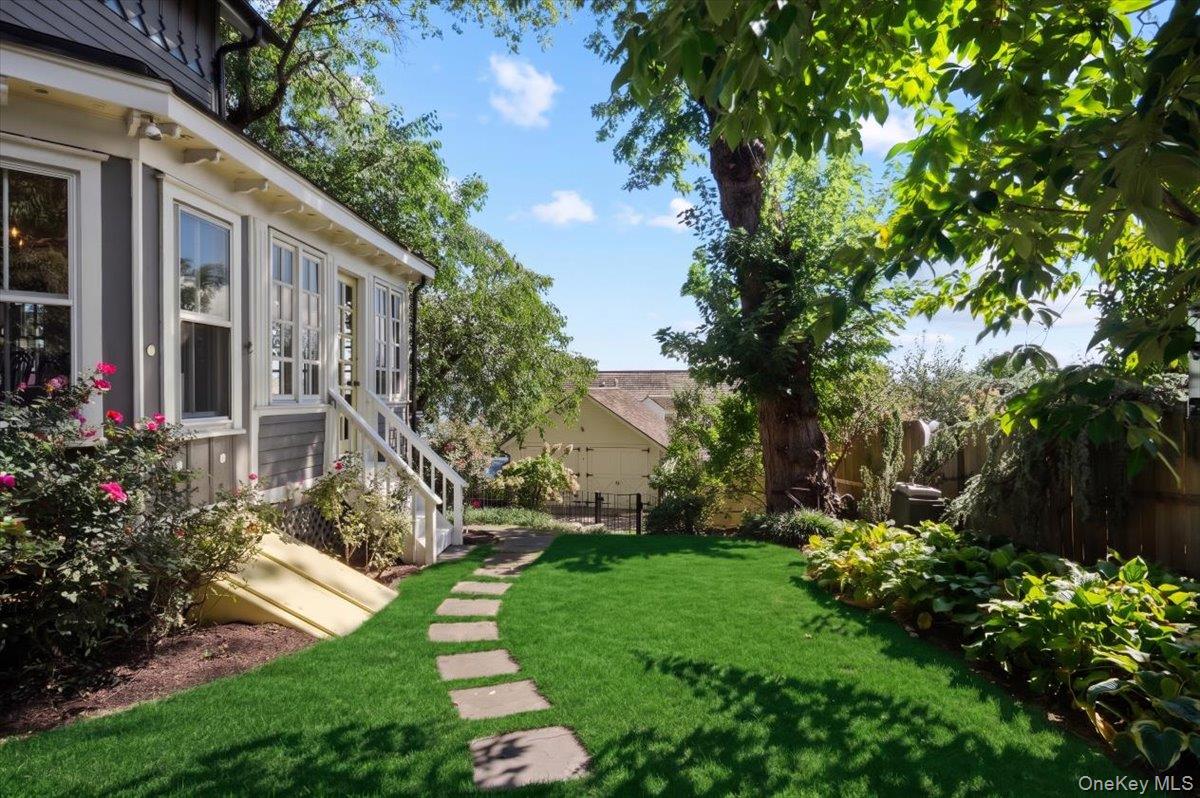 25 Ritie Street – For Sale photo 34
