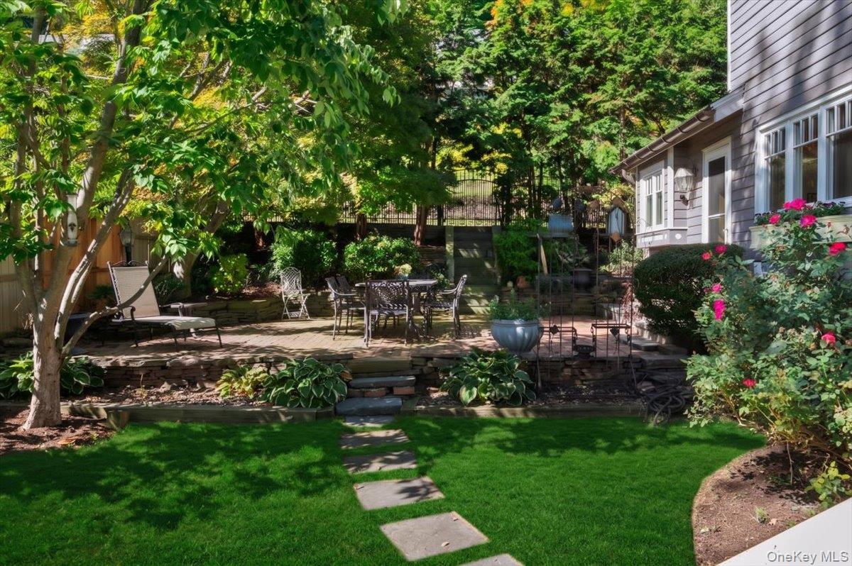 25 Ritie Street – For Sale photo 38