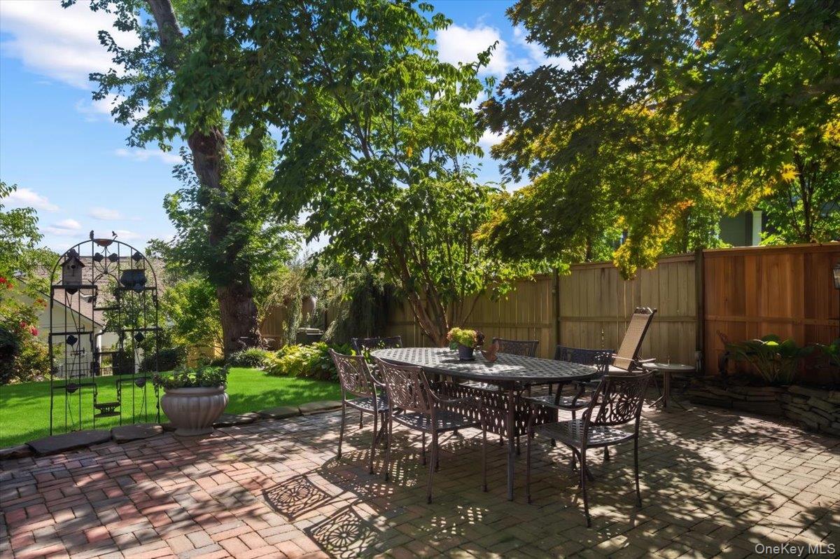 25 Ritie Street – For Sale photo 36